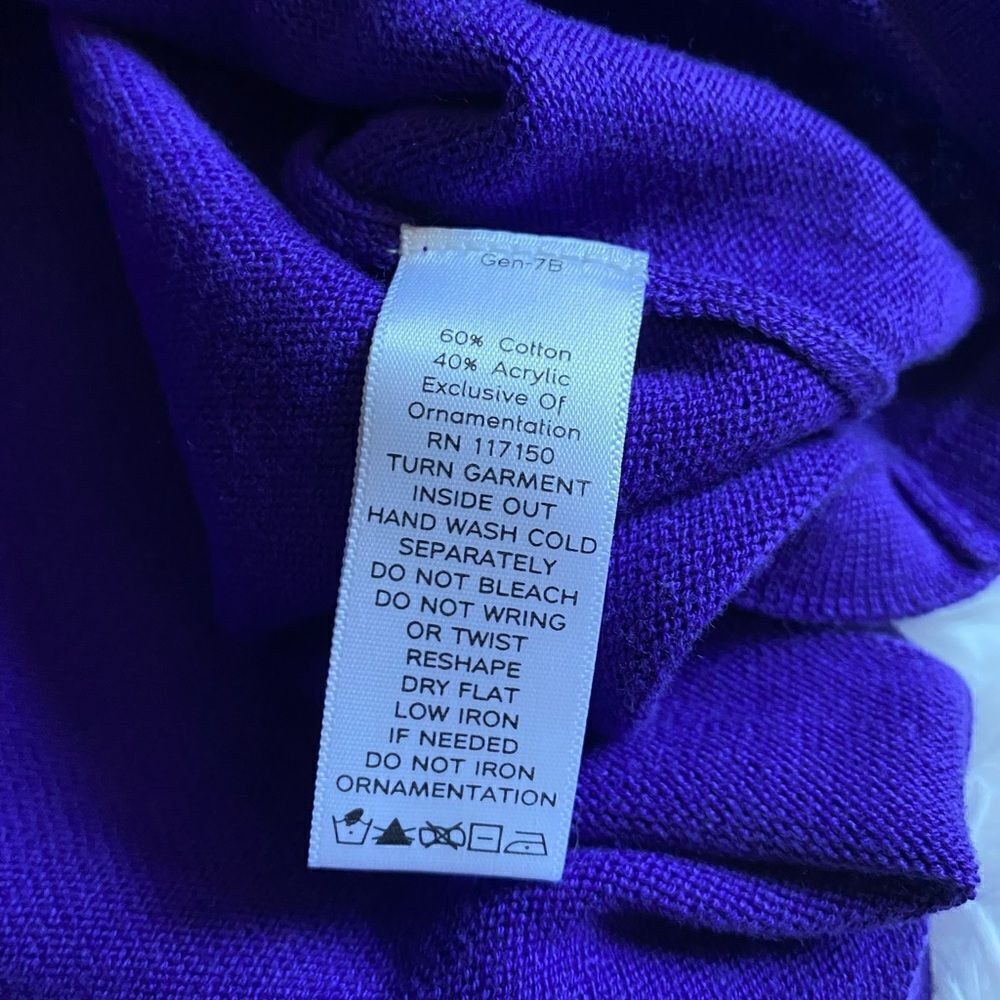 Quacker Factory Purple Rhinestone Button Front Sweater NEW Size Small - Picture 8 of 8